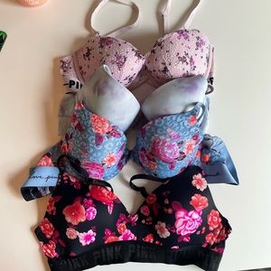 FOUR VS PINK Push Up Bras